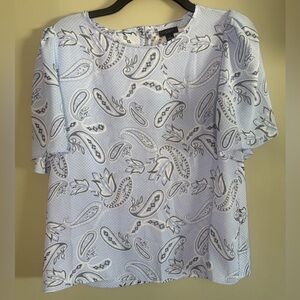 Ann Taylor Loft Light Blue Paisley Short Sleeve Blouse size medium